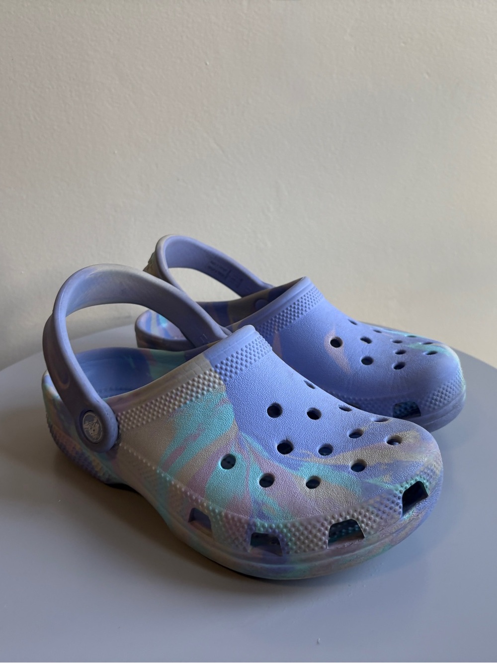 Crocs Purple Swirl Tie Dye, Youth Size 1
